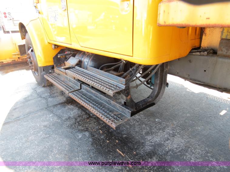 image for item F4350 1996 International 4900 CrewCab dump truck