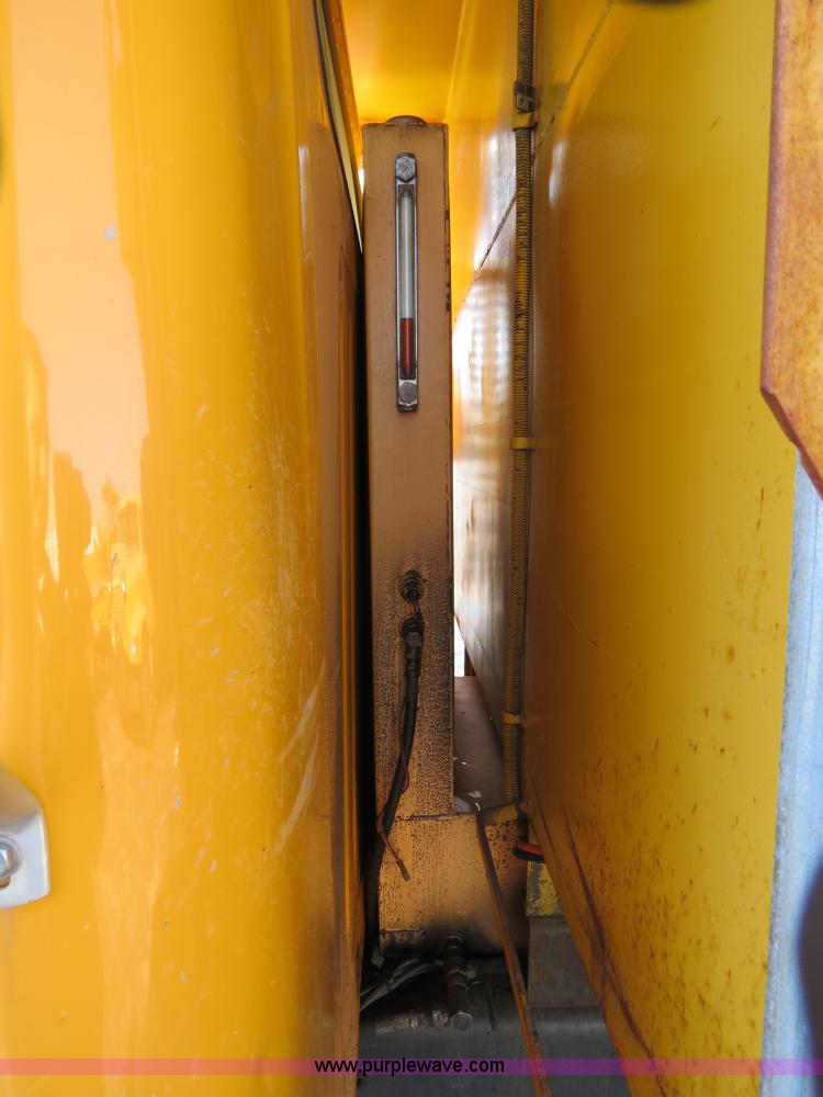 image for item F4350 1996 International 4900 CrewCab dump truck