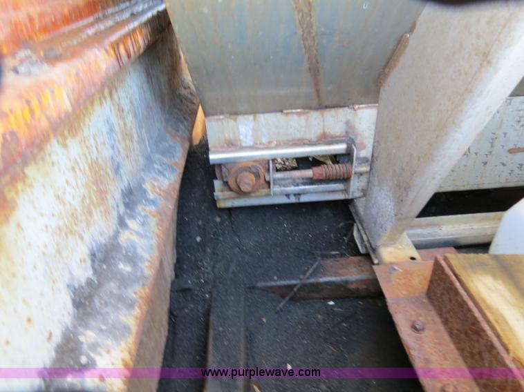 image for item F4350 1996 International 4900 CrewCab dump truck