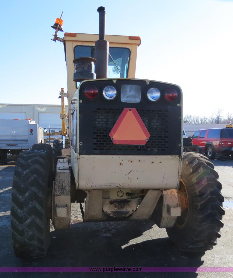 image for item F4352 1980 John Deere 670A articulated motor grader