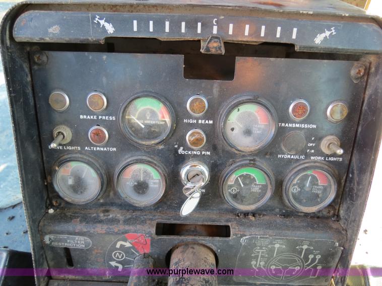 image for item F4352 1980 John Deere 670A articulated motor grader