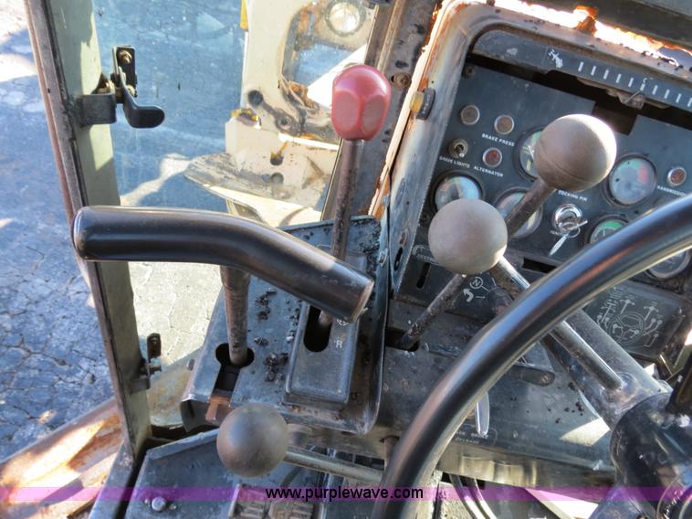 image for item F4352 1980 John Deere 670A articulated motor grader