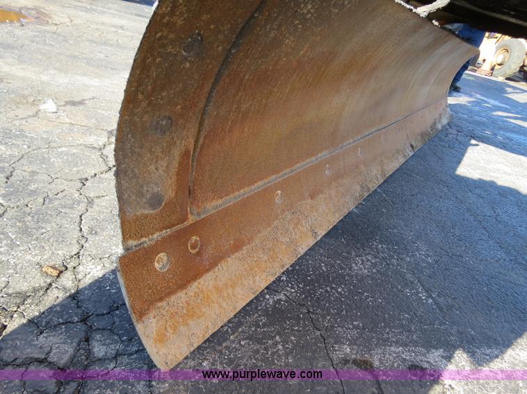 image for item F4352 1980 John Deere 670A articulated motor grader