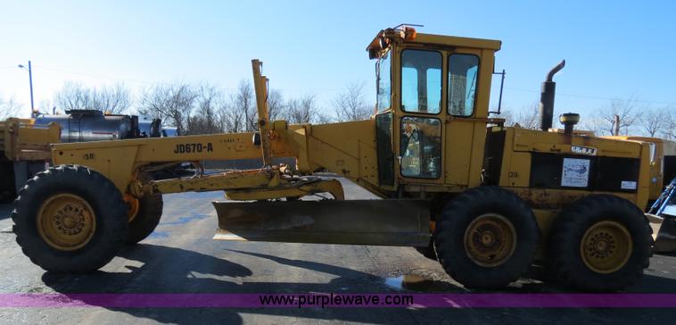 image for item F4353 1980 John Deere 670A articulated motor grader