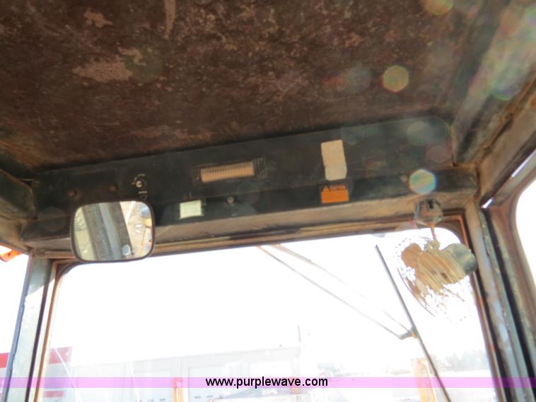 image for item F4353 1980 John Deere 670A articulated motor grader