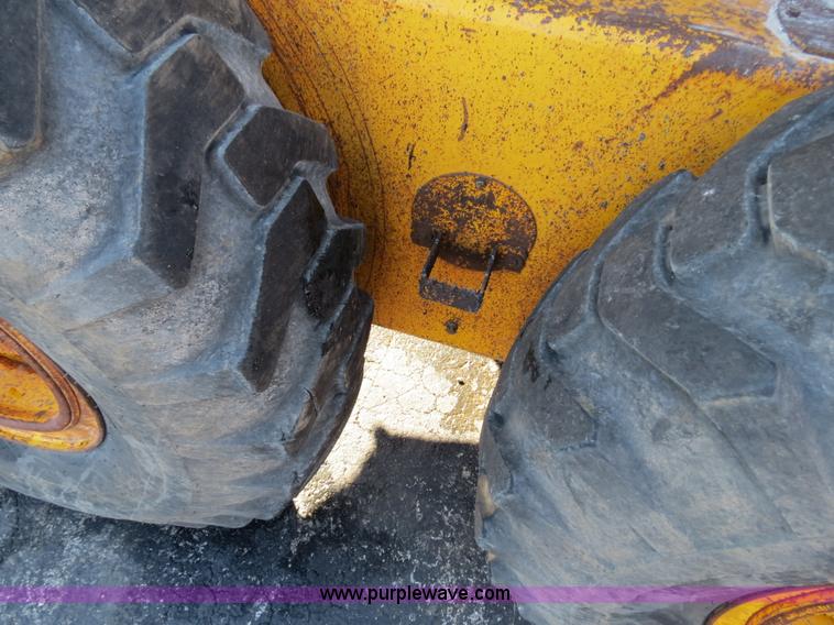 image for item F4353 1980 John Deere 670A articulated motor grader