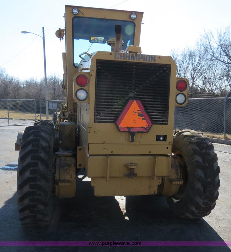 image for item F4355 Champion 720A articulated motor grader
