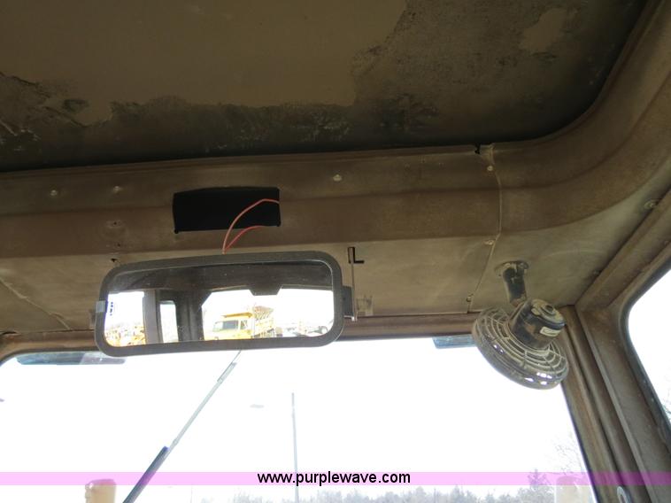 image for item F4355 Champion 720A articulated motor grader