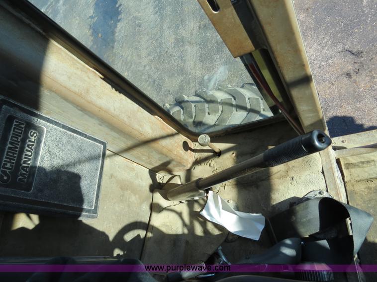 image for item F4355 Champion 720A articulated motor grader