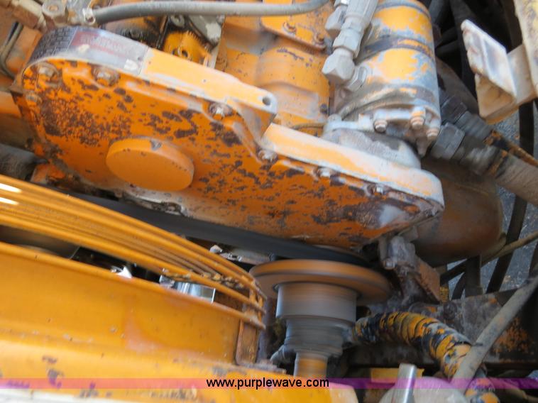 image for item F4355 Champion 720A articulated motor grader