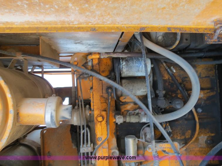 image for item F4355 Champion 720A articulated motor grader