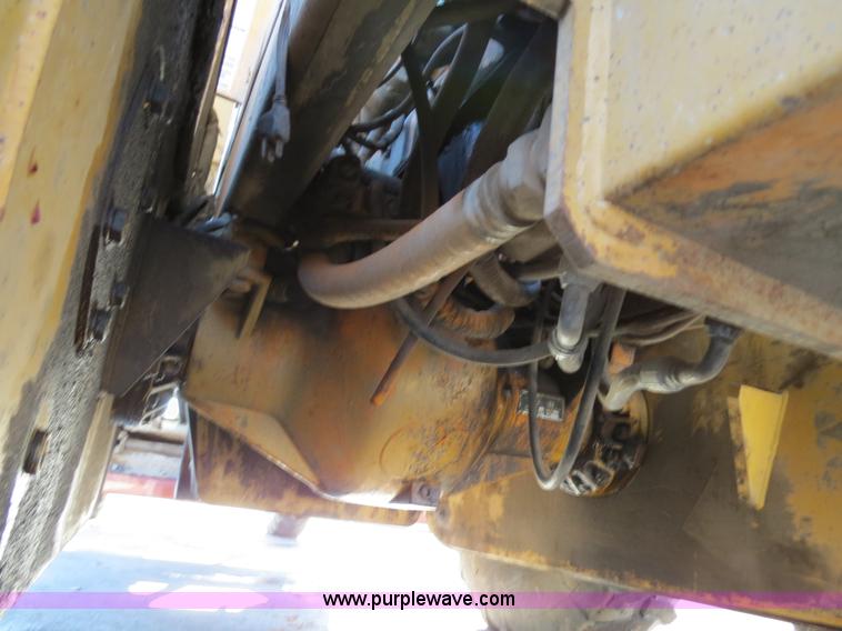 image for item F4355 Champion 720A articulated motor grader