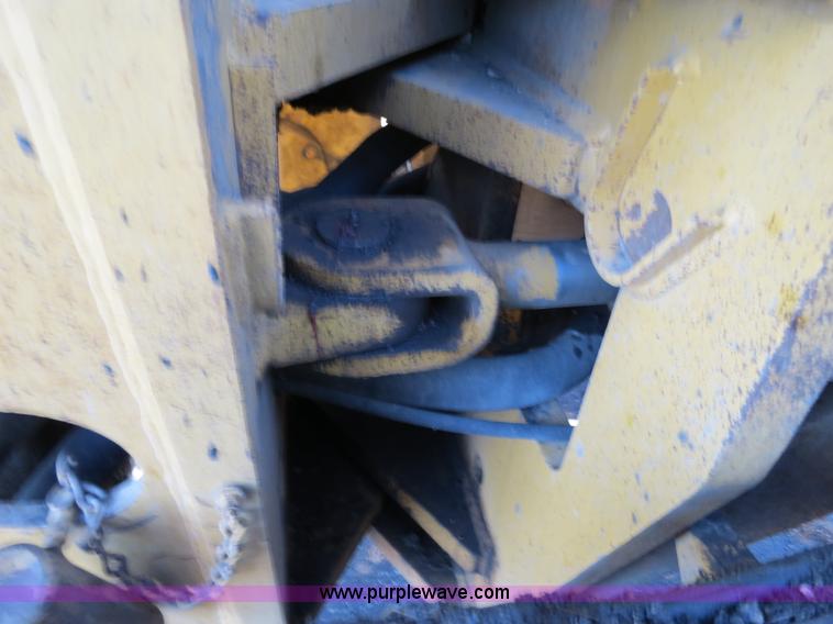 image for item F4355 Champion 720A articulated motor grader