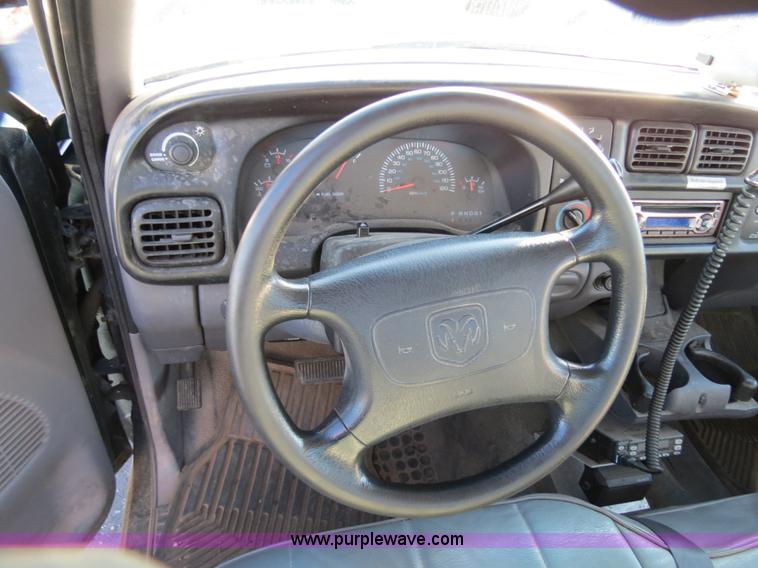 image for item F4359 1998 Dodge Ram 2500 utility truck