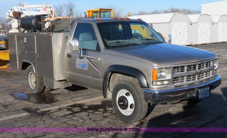 image for item F4359 1998 Dodge Ram 2500 utility truck