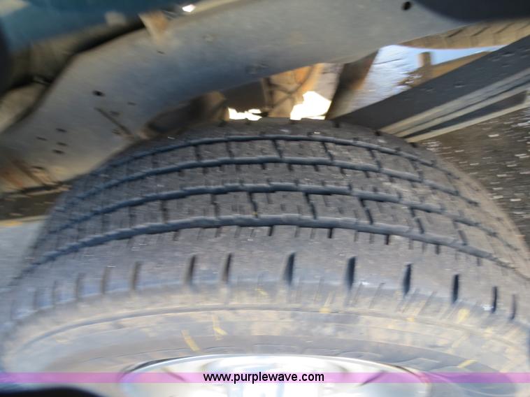 image for item F4359 1998 Dodge Ram 2500 utility truck