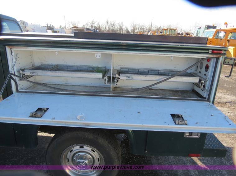 image for item F4359 1998 Dodge Ram 2500 utility truck