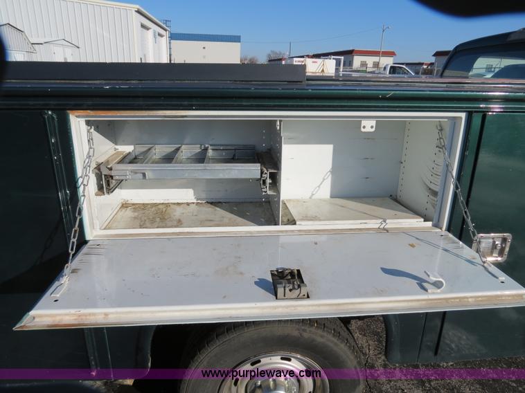 image for item F4359 1998 Dodge Ram 2500 utility truck