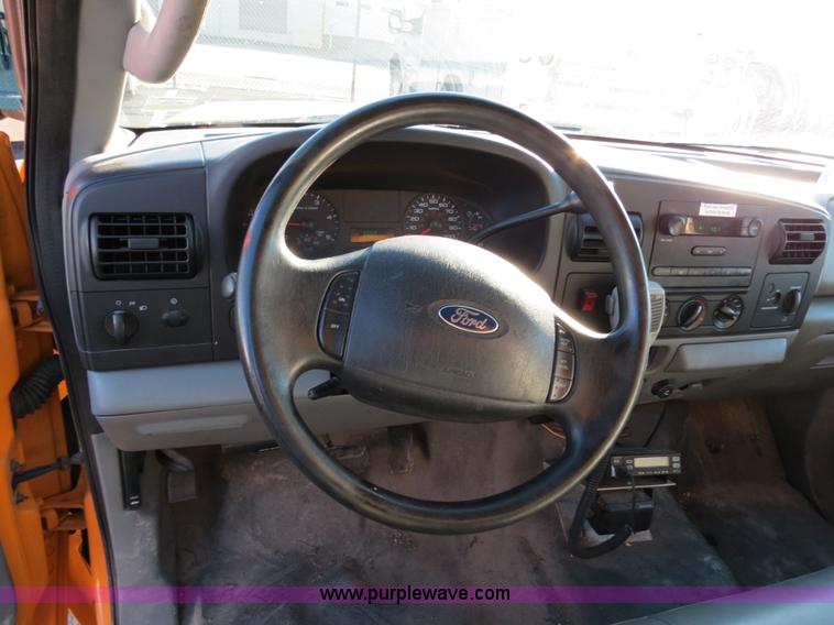 image for item F4360 2005 Ford F450 service truck