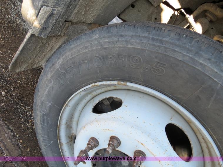 image for item F4360 2005 Ford F450 service truck