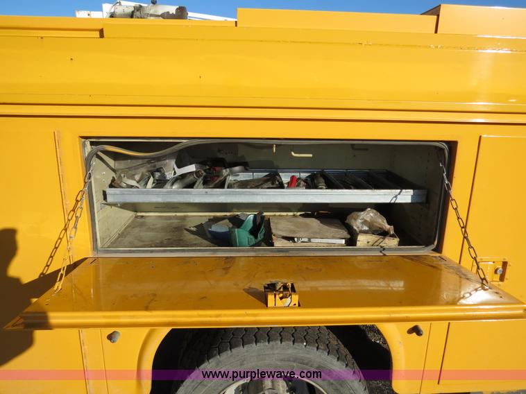 image for item F4360 2005 Ford F450 service truck