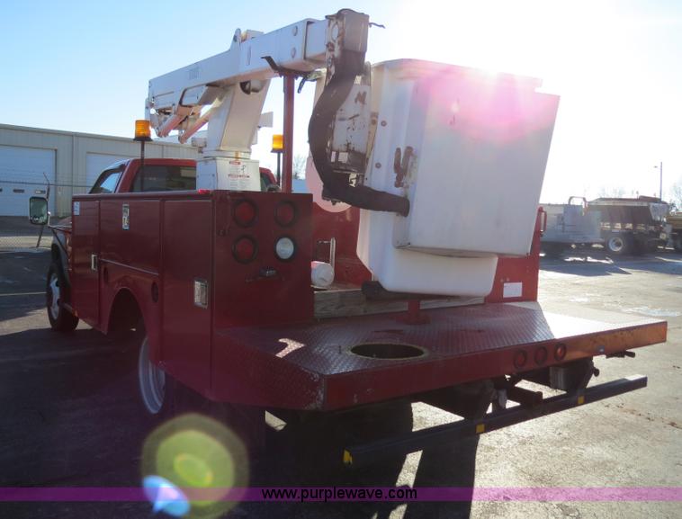 image for item F4362 2000 Chevrolet 3500 crane truck
