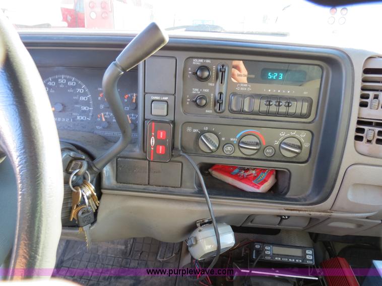 image for item F4363 1998 Chevrolet 3500 service truck