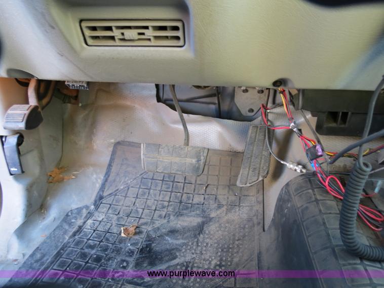 image for item F4363 1998 Chevrolet 3500 service truck