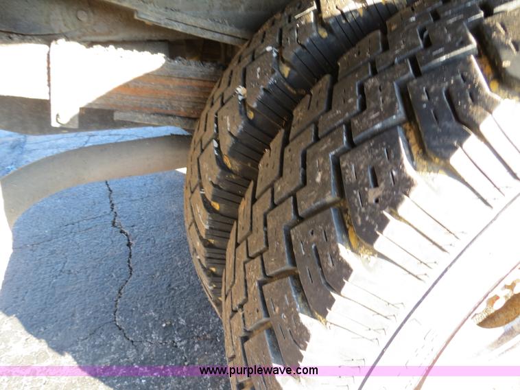 image for item F4363 1998 Chevrolet 3500 service truck