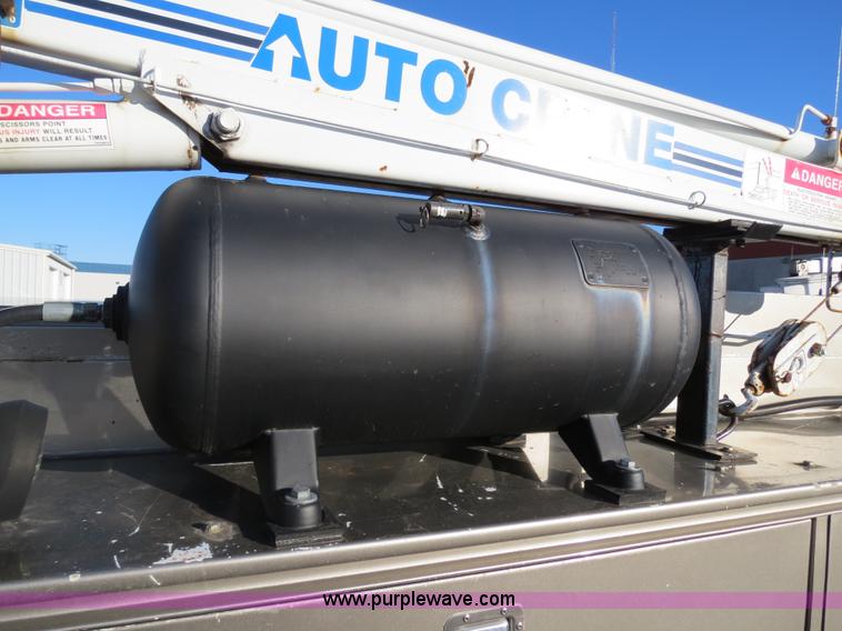 image for item F4363 1998 Chevrolet 3500 service truck