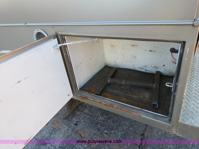 image for item F4363 1998 Chevrolet 3500 service truck