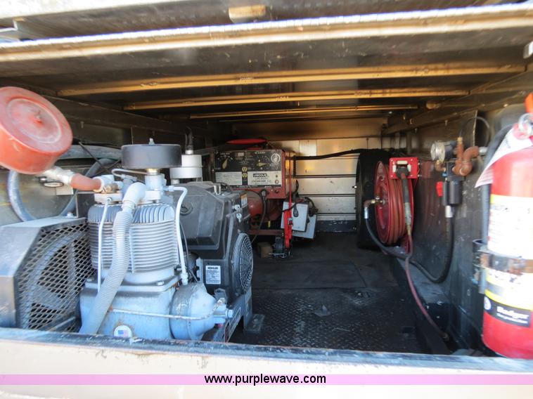 image for item F4363 1998 Chevrolet 3500 service truck