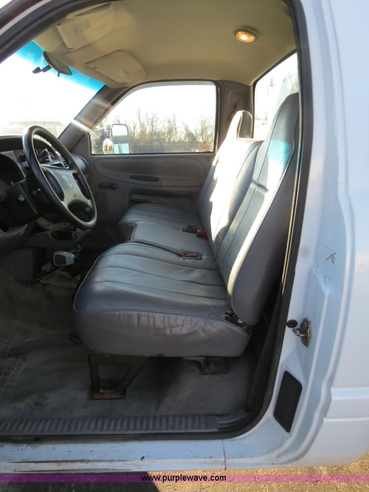 image for item F4364 1998 Dodge Ram 3500 service truck