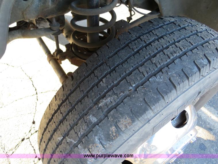 image for item F4364 1998 Dodge Ram 3500 service truck