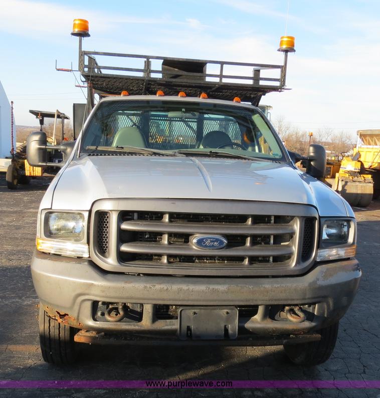 image for item F4365 2002 Ford F450 flatbed truck