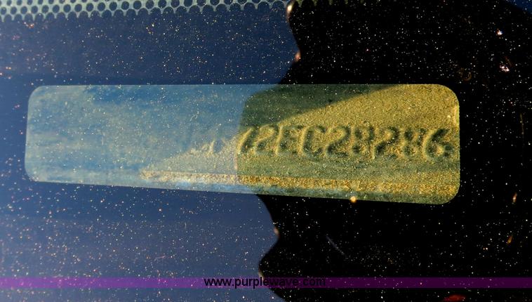 image for item F4365 2002 Ford F450 flatbed truck