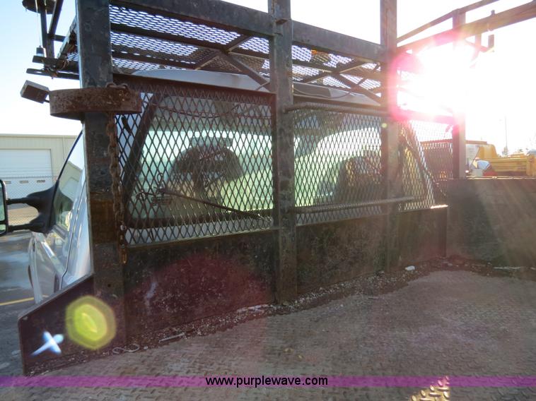 image for item F4365 2002 Ford F450 flatbed truck