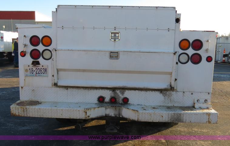 image for item F4366 2003 Chevrolet Silverado 3500 service truck