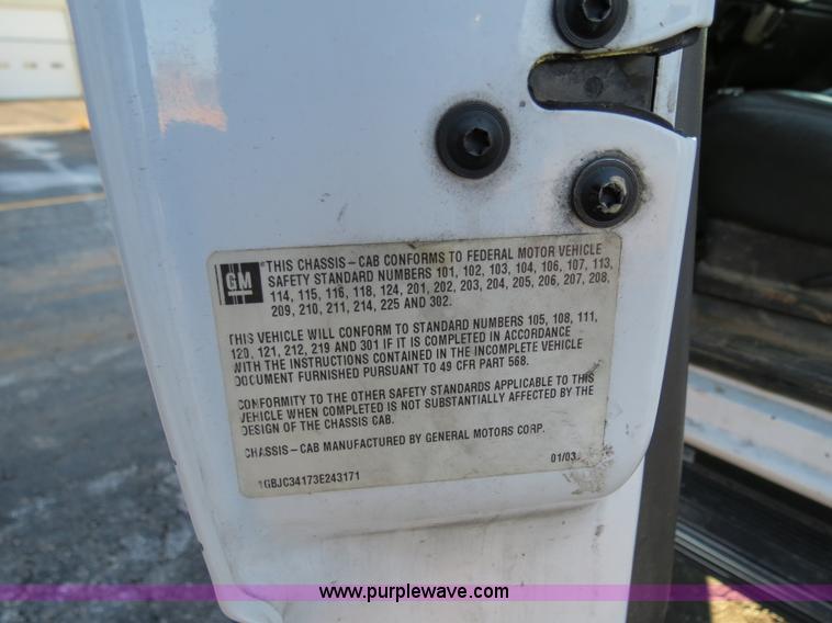 image for item F4366 2003 Chevrolet Silverado 3500 service truck