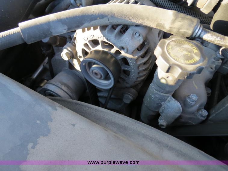 image for item F4366 2003 Chevrolet Silverado 3500 service truck