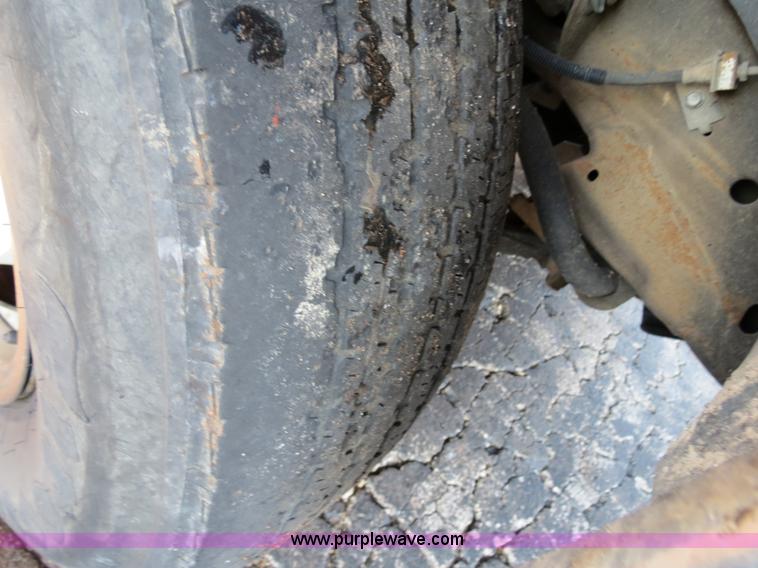 image for item F4366 2003 Chevrolet Silverado 3500 service truck