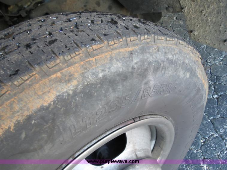 image for item F4366 2003 Chevrolet Silverado 3500 service truck