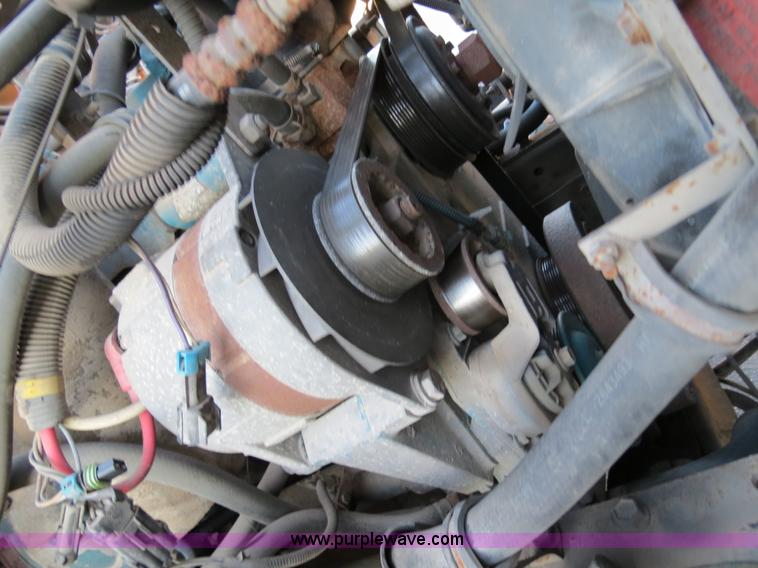 image for item F4369 2002 International 4900 dump truck