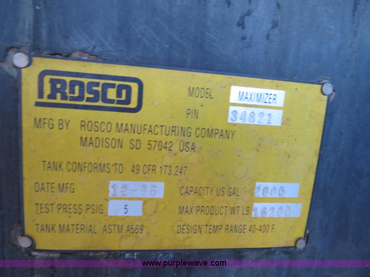 image for item F4370 1997 International 4900 oil distribution truck