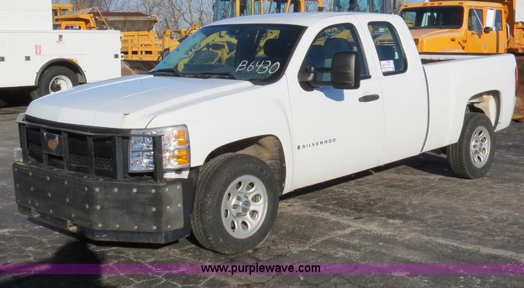 image for item F4373 2008 Chevrolet Silverado 1500 Ext. Cab pickup truck