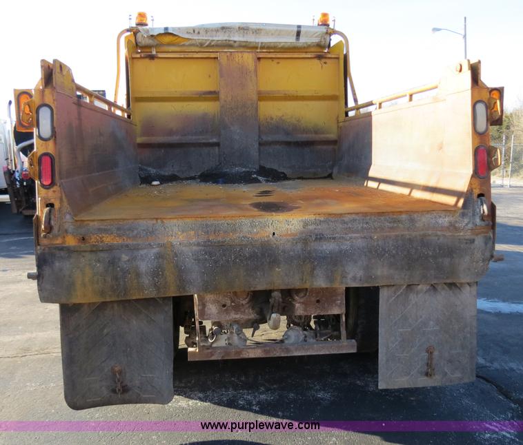 image for item F4377 2000 International 4900 dump truck