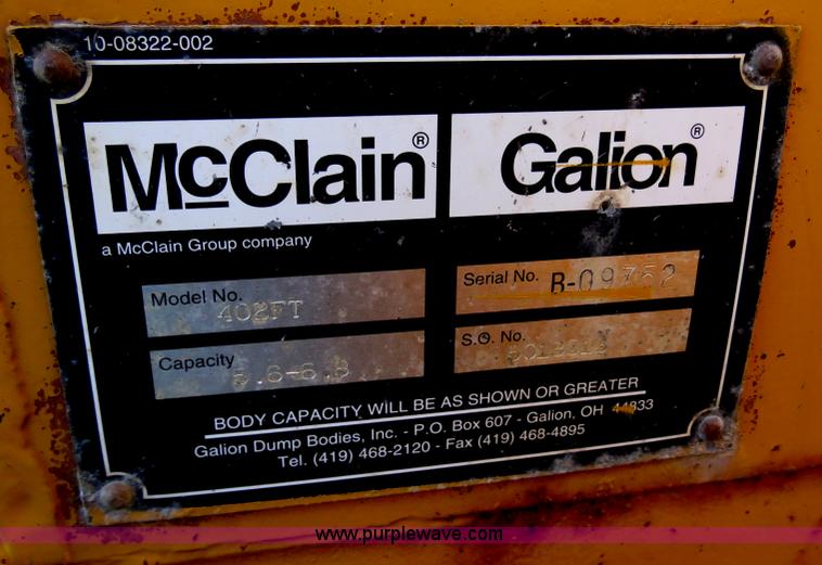 image for item F4377 2000 International 4900 dump truck