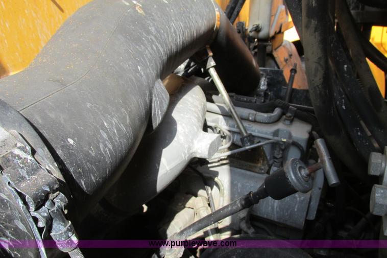 image for item F4803 1996 Ford low tilt cab paint striper truck