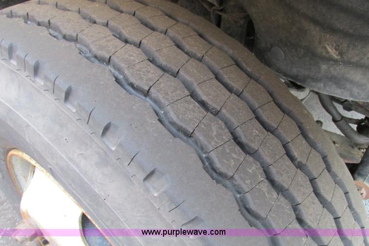 image for item F4804 2002 International F-2554 dump truck