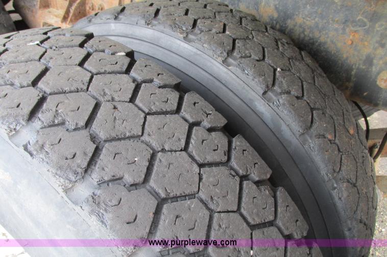 image for item F4804 2002 International F-2554 dump truck